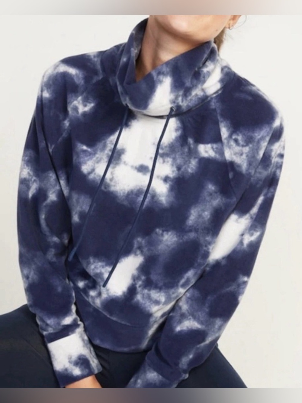 Old Navy Navy and White Tie-Dye Funnel Neck Sweatshirt - Women